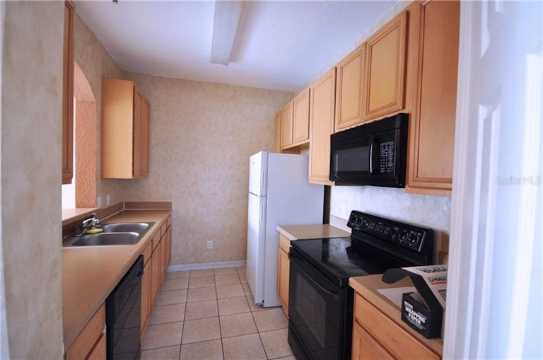 Photo 2 of 13 - 6166 Stevenson Dr #205, Orlando, FL 32835