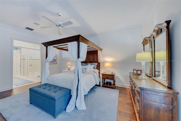 Photo 25 of 54 - 2107 Pinnacle Cir S, Palm Harbor, FL 34684