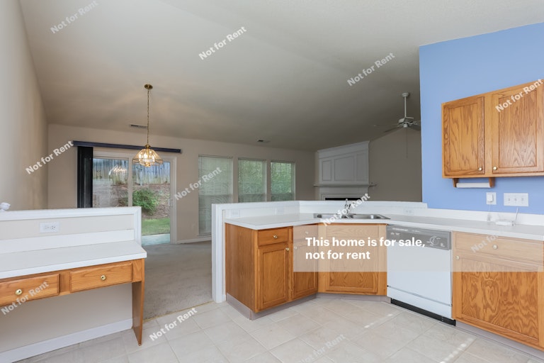 Photo 4 of 27 - 201 Kinship Ln, Apex, NC 27502