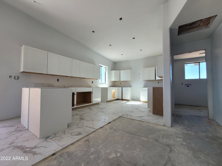 Photo 15 of 26 - 355 W Frontier St, Apache Junction, AZ 85120