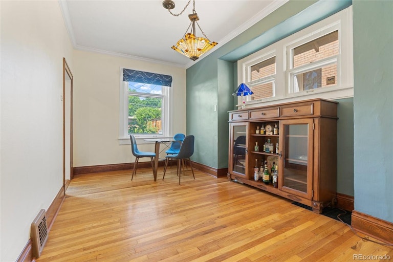 Photo 11 of 35 - 1359 Steele St, Denver, CO 80206