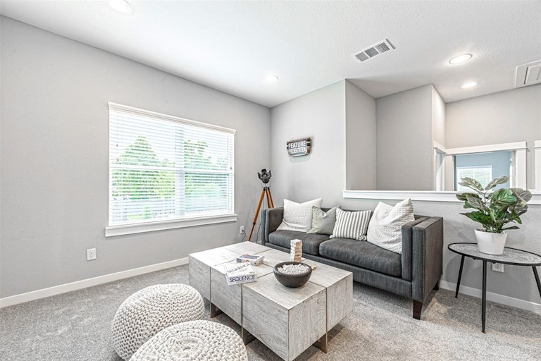 Photo 41 of 44 - 8432 Berry Brush Ln, Houston, TX 77022