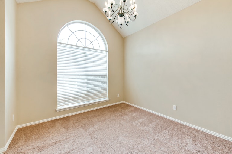 Photo 12 of 28 - 4049 Brazos Dr, Carrollton, TX 75007
