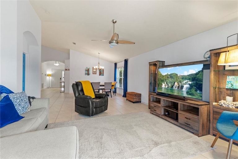 Photo 13 of 29 - 2804 Maguire Dr, Kissimmee, FL 34741