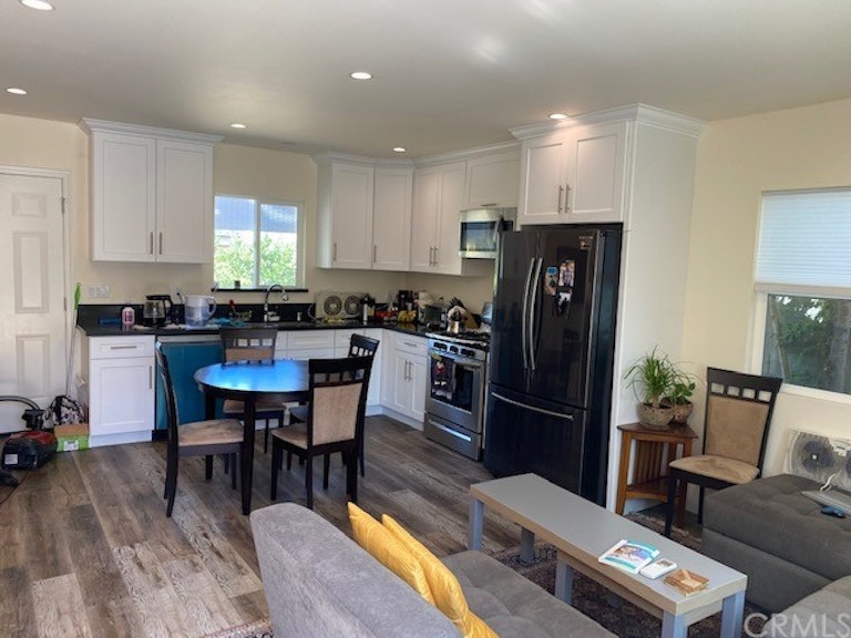 Photo 19 of 27 - 5737 Cleon Ave, North Hollywood, CA 91601