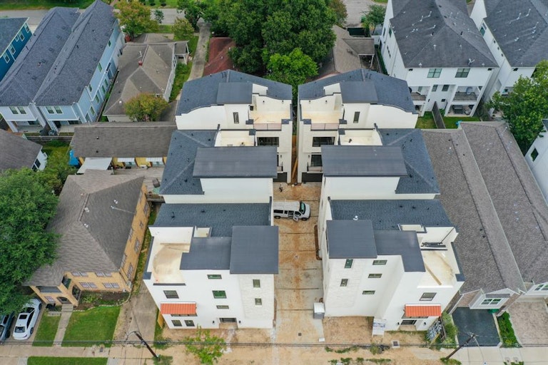 Photo 45 of 45 - 1801 Dunlavy St, Houston, TX 77006