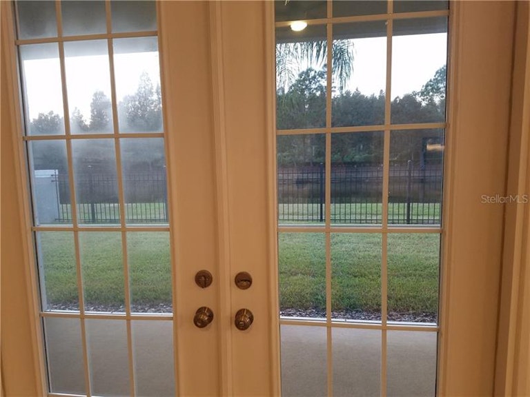 Photo 11 of 25 - 19406 Golden Slipper Pl, Lutz, FL 33558