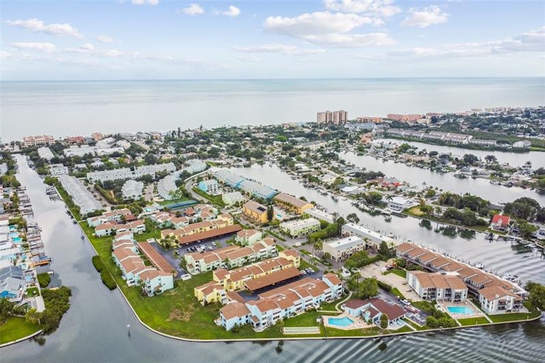 Photo 44 of 45 - 1 Windrush Blvd #5, Indian Rocks Beach, FL 33785
