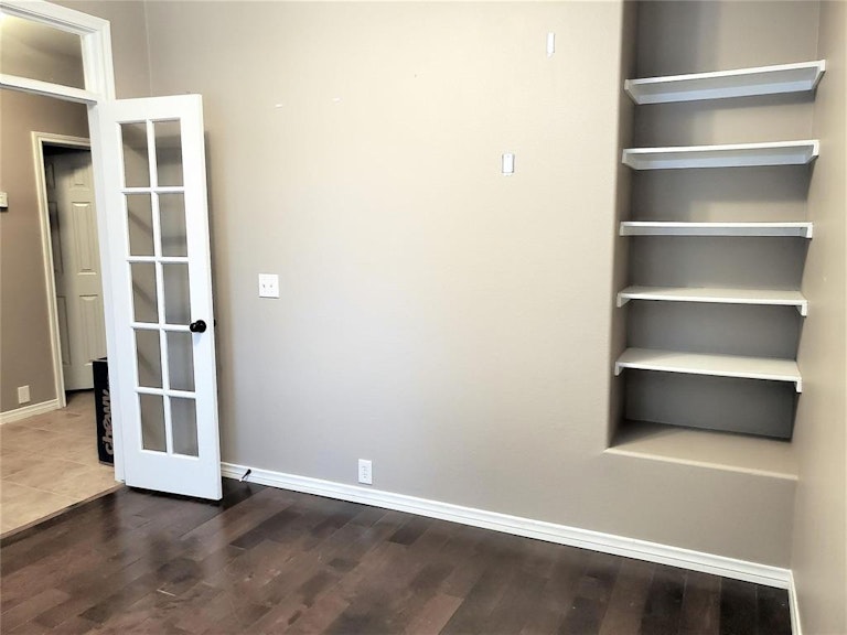 Photo 3 of 15 - 7305 Danbridge Ln, Frisco, TX 75035