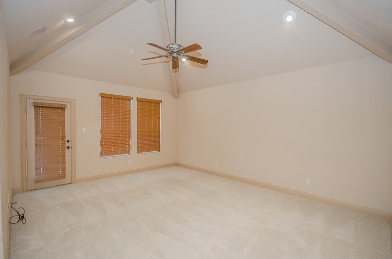 Photo 39 of 47 - 3006 Queen Ann Ct, Arlington, TX 76001