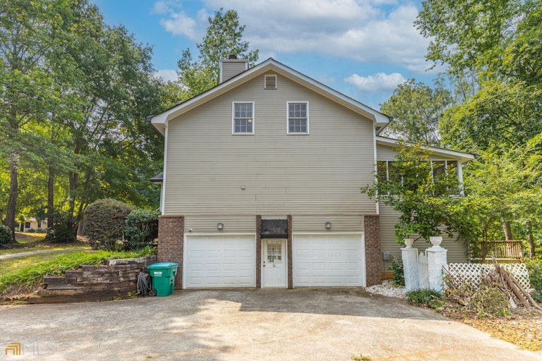Photo 48 of 66 - 2859 Quinbery Dr, Snellville, GA 30039