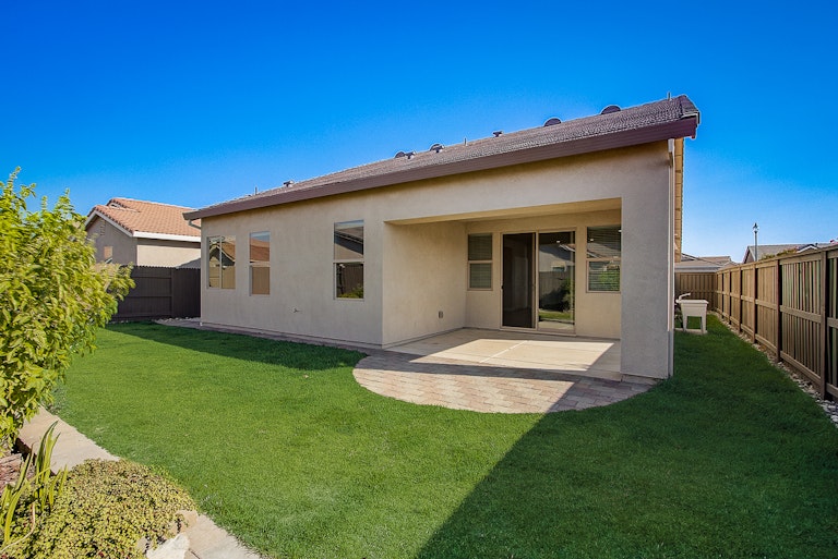 Photo 7 of 34 - 6025 Belfast Way, Roseville, CA 95747