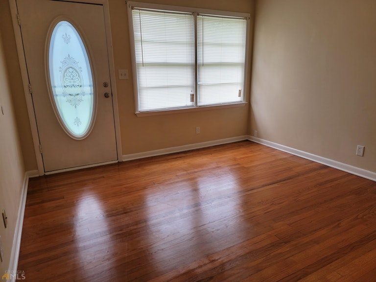 Photo 10 of 20 - 1028 Mountain View Rd NW, Conyers, GA 30012