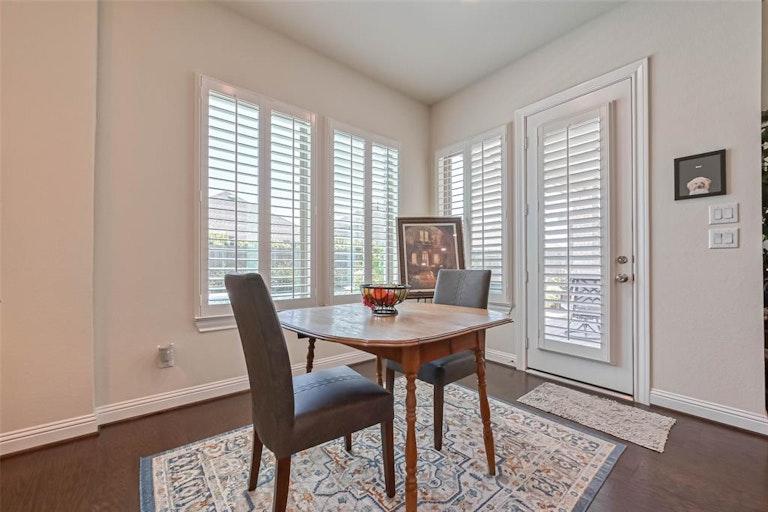 Photo 29 of 48 - 21606 Albertine Dr, Tomball, TX 77377