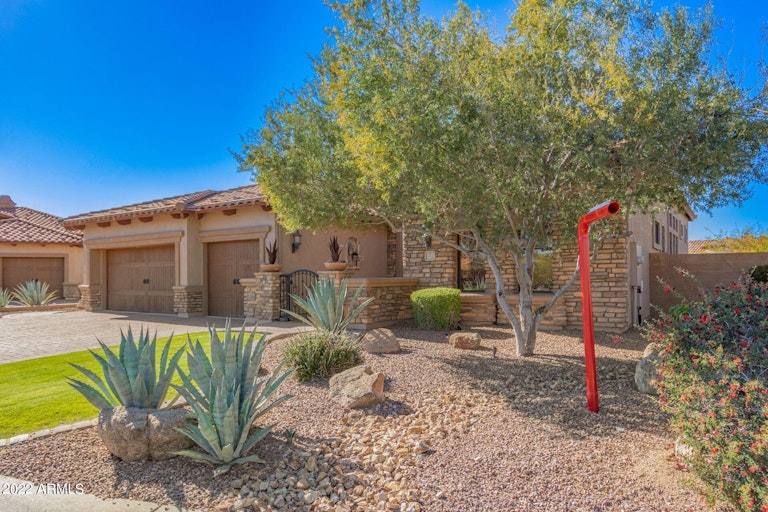 Photo 6 of 50 - 3952 N Arboles Cir, Mesa, AZ 85207