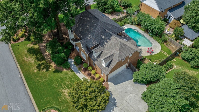 Photo 61 of 81 - 797 Oxford Ct SW, Lilburn, GA 30047