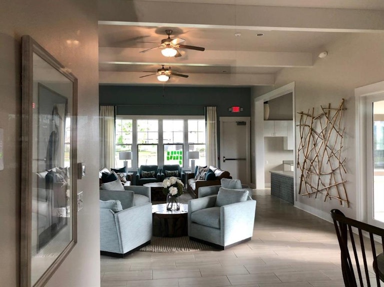 Photo 6 of 16 - 4322 Redford Valley Rd, Rosharon, TX 77583