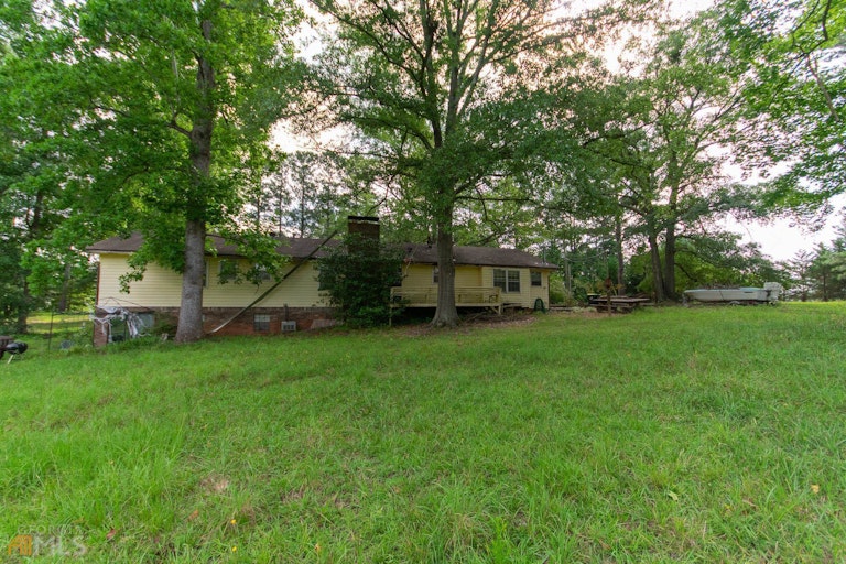 Photo 28 of 37 - 173 Kite Lake Rd, Fayetteville, GA 30214