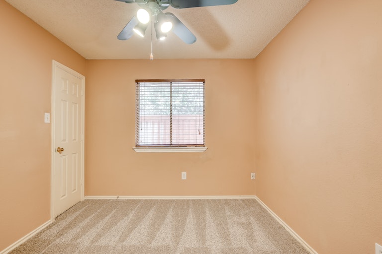 Photo 20 of 29 - 720 Ridgemont Dr, Allen, TX 75002