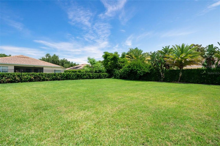 Photo 32 of 38 - 11015 Belmere Isles Ct, Windermere, FL 34786