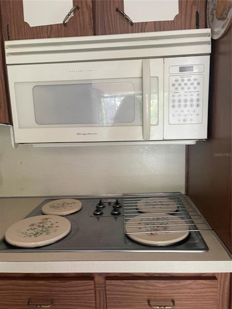 Photo 6 of 22 - 2386 Sumatran Way #26, Clearwater, FL 33763