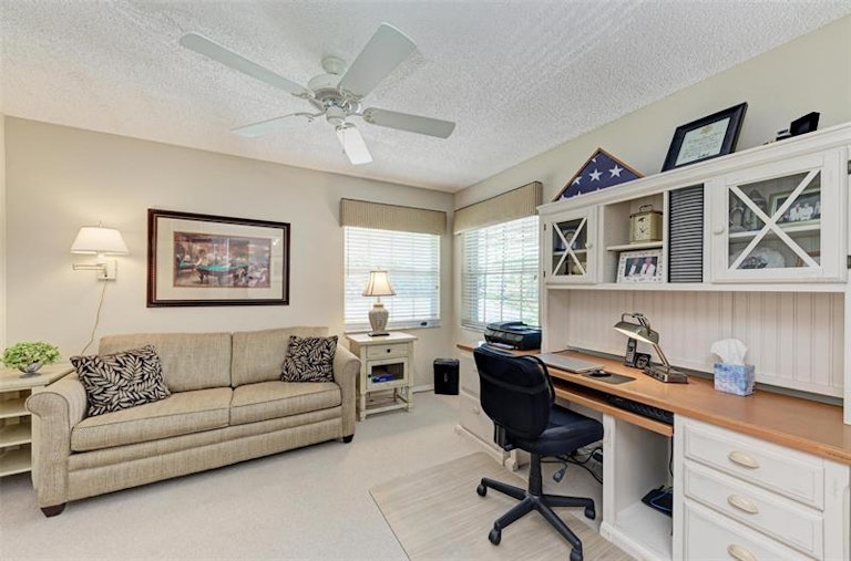 Photo 28 of 56 - 1247 Edgewater Cir #1247, Bradenton, FL 34209