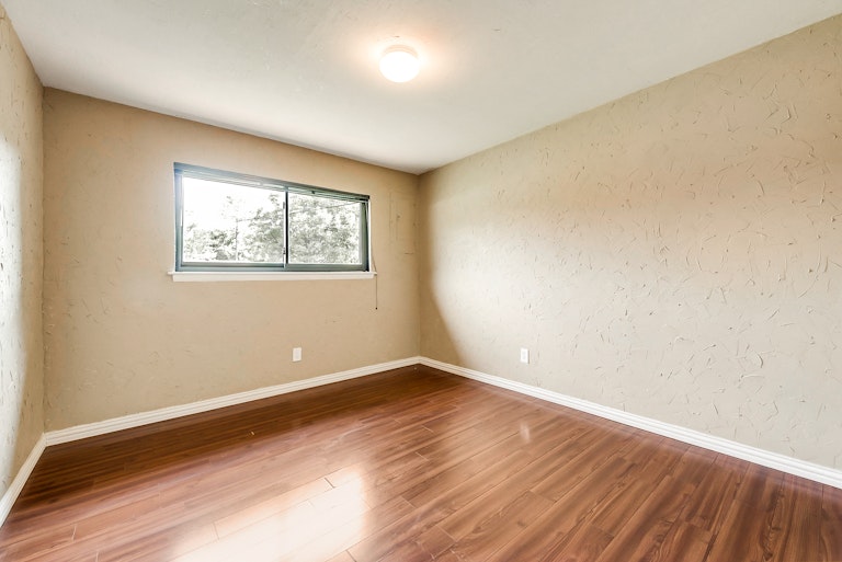 Photo 21 of 24 - 6640 Briley Dr, North Richland Hills, TX 76180