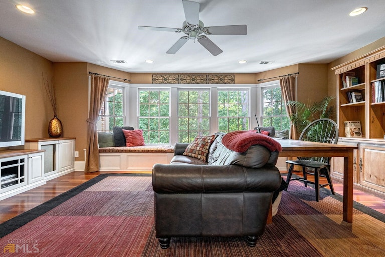 Photo 28 of 42 - 1450 Water Shine Way, Snellville, GA 30078