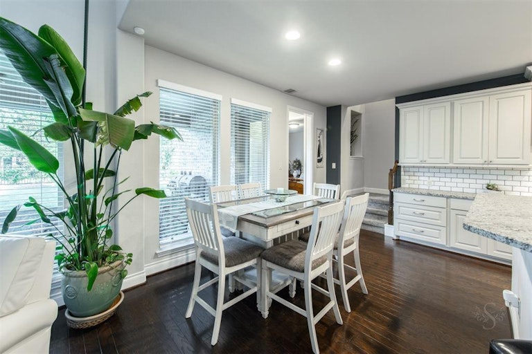 Photo 14 of 38 - 16818 Caney Mountain Dr, Humble, TX 77346