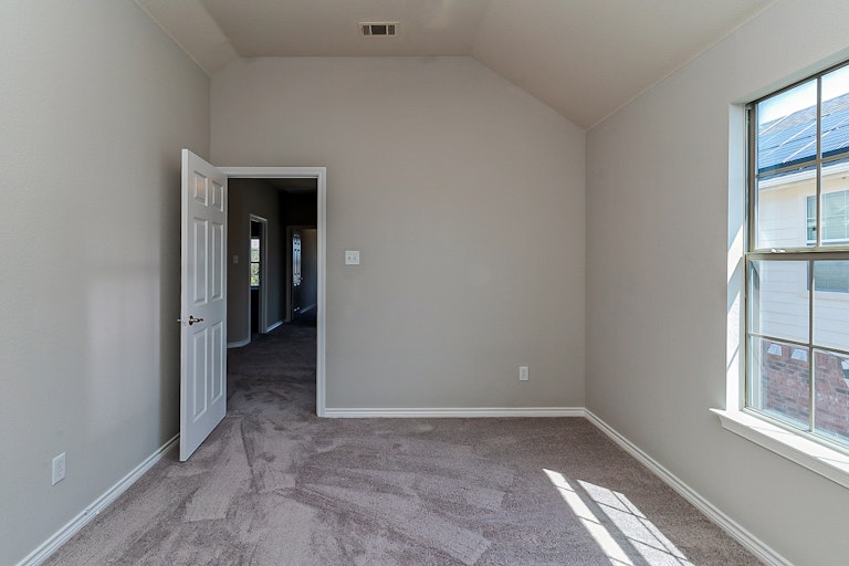 Photo 31 of 32 - 6813 White River Dr, Fort Worth, TX 76179