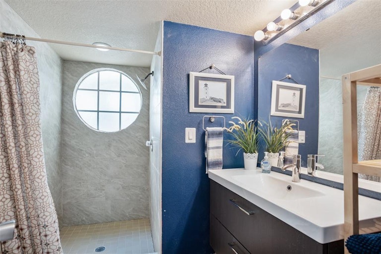 Photo 19 of 30 - 5003 Laguna Bay Cir #15, Kissimmee, FL 34746