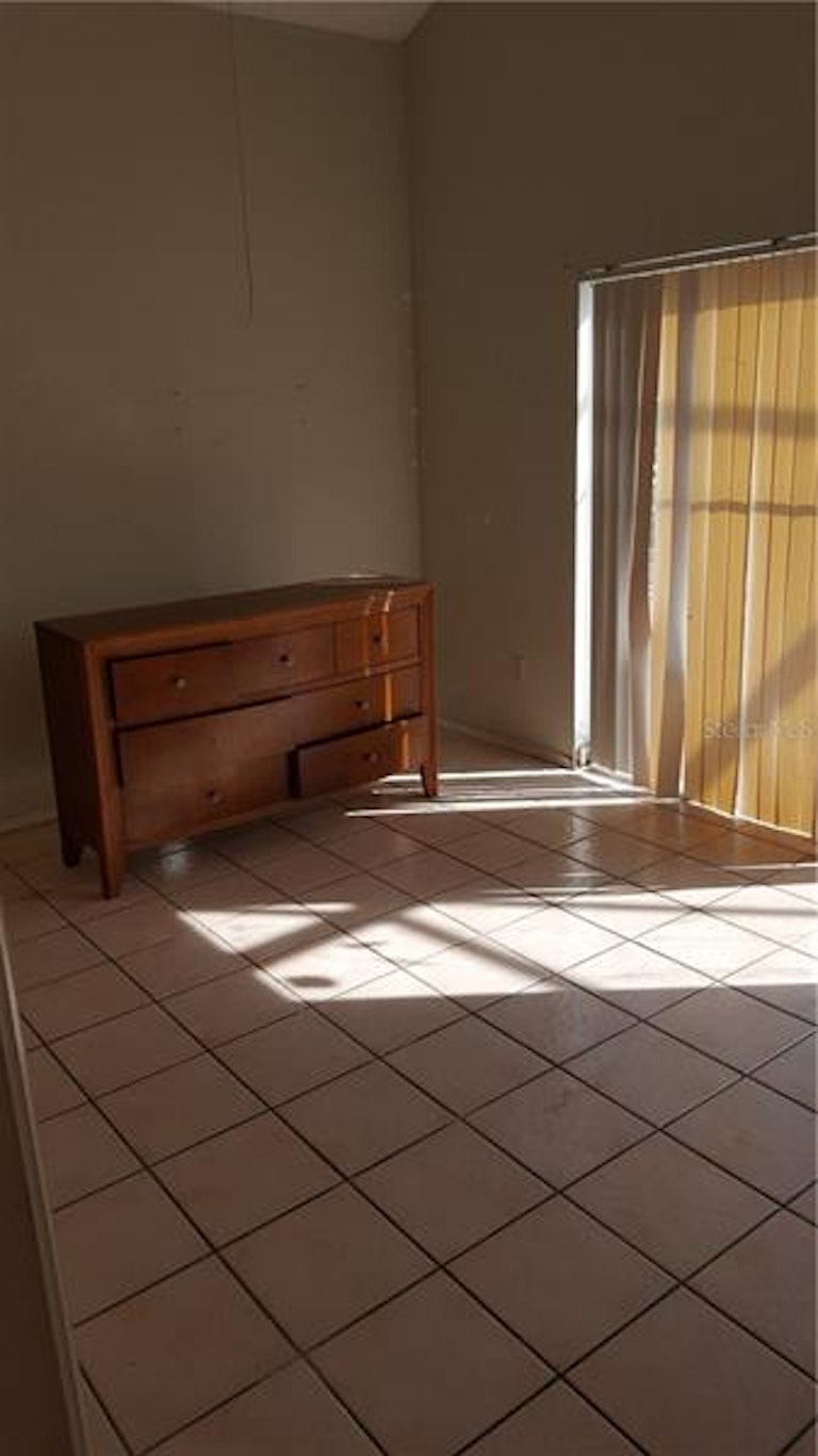 Photo 2 of 6 - 190 Seabreeze Cir, Kissimmee, FL 34743