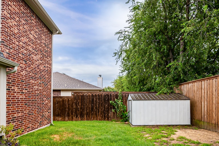 Photo 34 of 36 - 9113 Windsor Dr, Little Elm, TX 75068