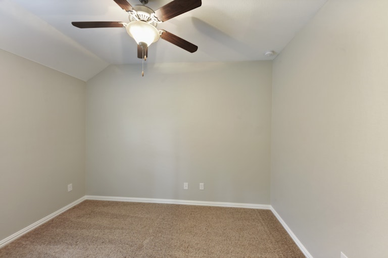 Photo 19 of 26 - 14313 Mariposa Lily Ln, Haslet, TX 76052