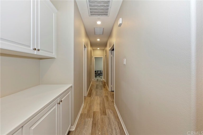 Photo 32 of 50 - 5120 Armendarez Ln, Fontana, CA 92336