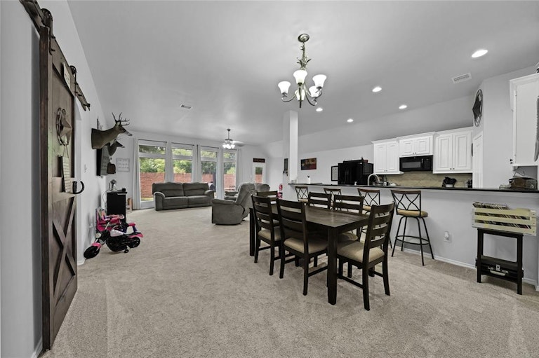 Photo 7 of 20 - 5414 Cunningham Ln, Rosenberg, TX 77471