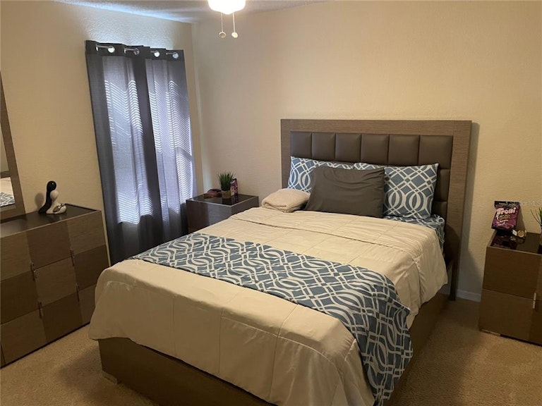 Photo 23 of 44 - 5168 Conroy Rd #25, Orlando, FL 32811