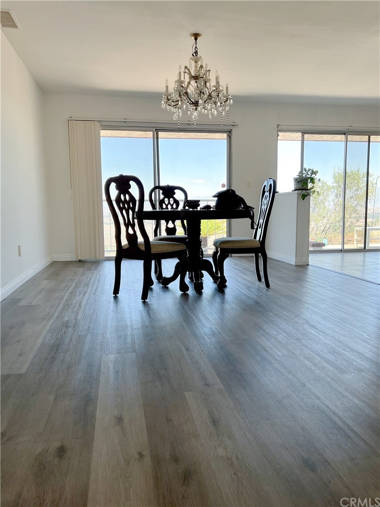 Photo 4 of 23 - 20645 Elkwood Pl, Perris, CA 92570
