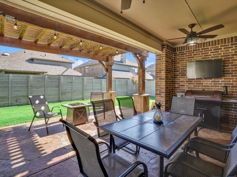 Photo 30 of 40 - 1412 9th St, Argyle, TX 76226