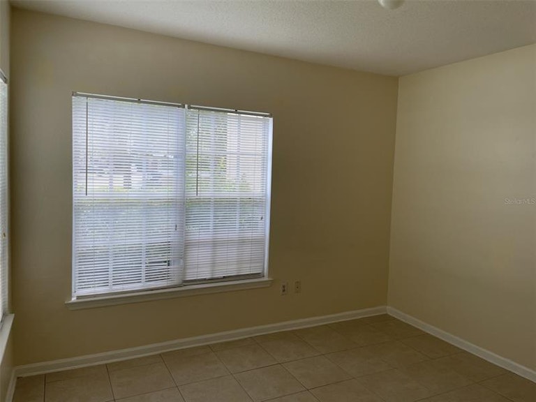 Photo 2 of 8 - 4352 S Kirkman Rd #1, Orlando, FL 32811