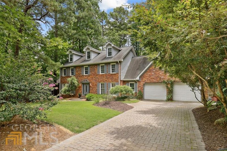 Photo 3 of 36 - 4345 Inverary Walk NE, Roswell, GA 30075