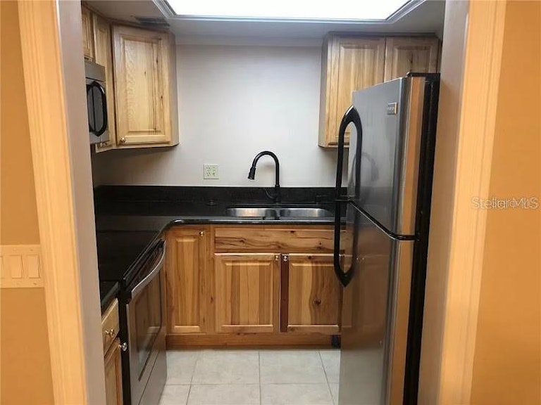Photo 5 of 10 - 942 Lake Destiny Rd Unit A, Altamonte Springs, FL 32714