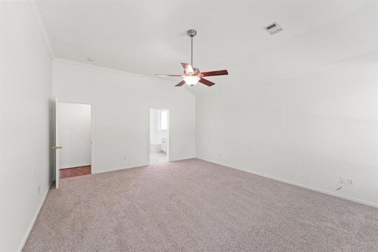 Photo 13 of 26 - 18115 Polo Meadow Dr, Humble, TX 77346