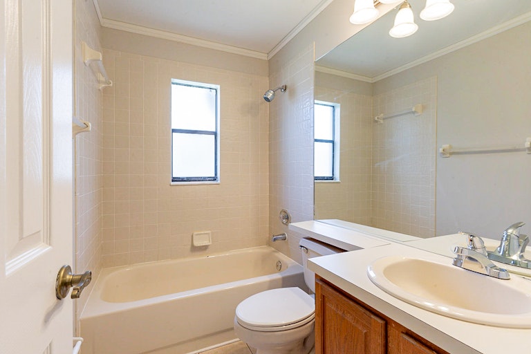 Photo 6 of 25 - 1778 Errol Woods Dr, Apopka, FL 32712