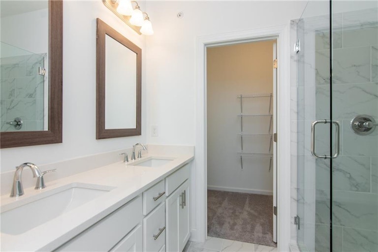 Photo 20 of 37 - 211 Downing Dr #81, Alpharetta, GA 30022