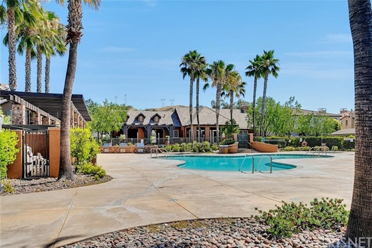 Photo 26 of 26 - 19326 Opal Ln #326, Santa Clarita, CA 91350