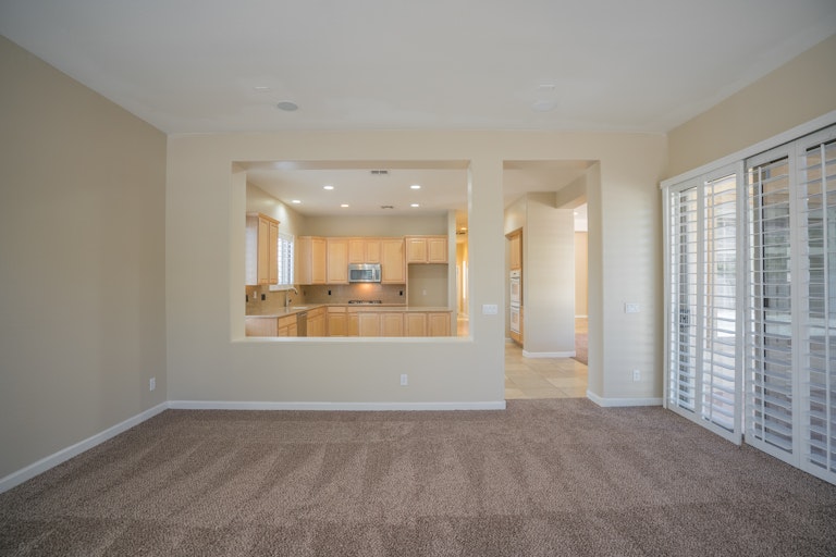 Photo 9 of 32 - 17618 W Desert Ln, Surprise, AZ 85388