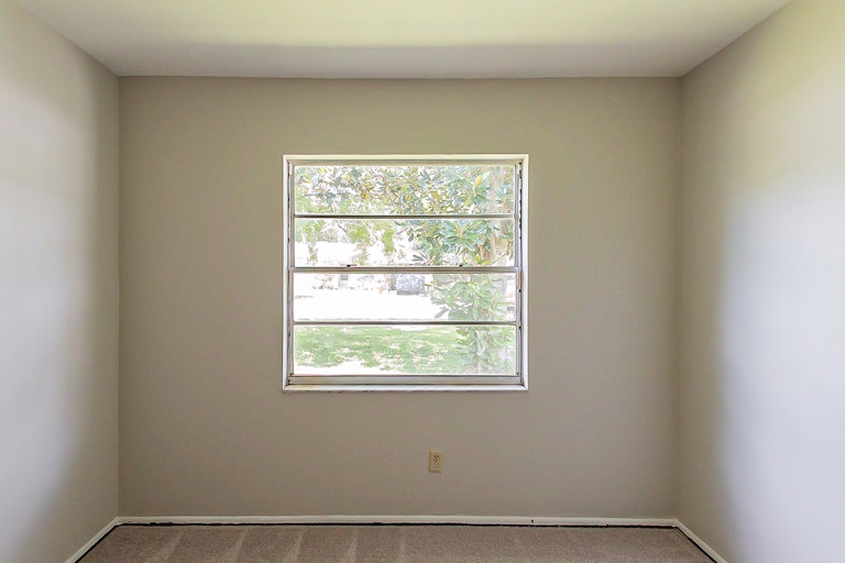 Photo 14 of 21 - 567 Moonraker Ct, Apopka, FL 32712