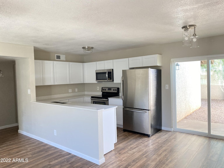 Photo 1 of 24 - 4514 W Maryland Ave, Glendale, AZ 85301