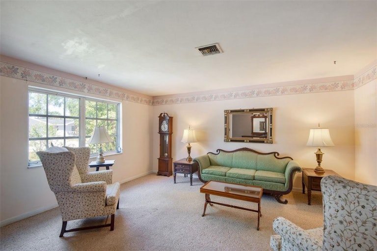 Photo 11 of 42 - 372 Westwinds Dr, Palm Harbor, FL 34683